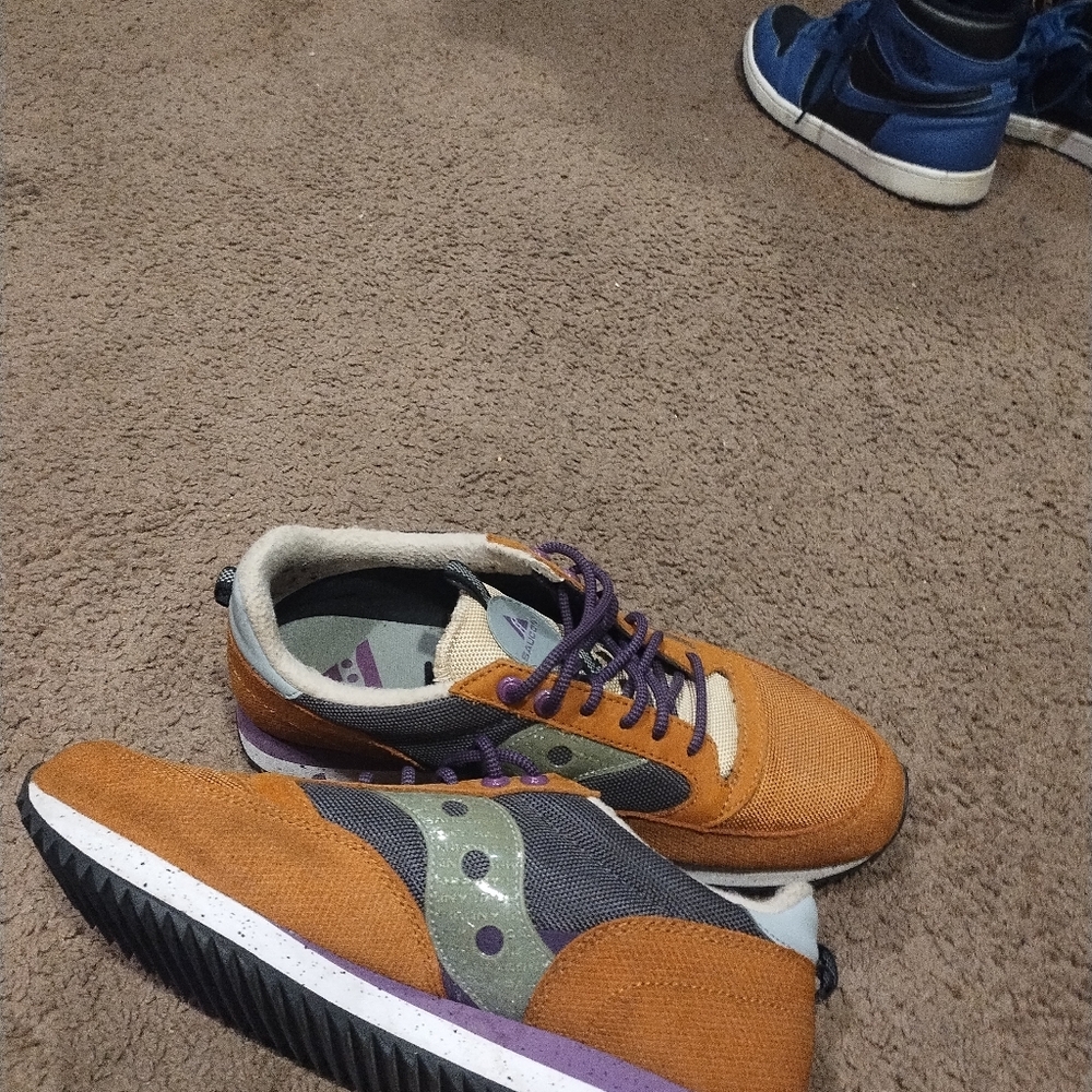 Shoes - Picture 9 of 9